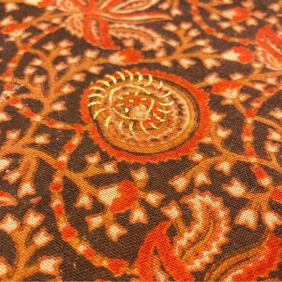 CRATE and BARREL RAJASTHALI Linen Table Runner with Dust Bag 14 x 90 inches - Picture 3 of 15